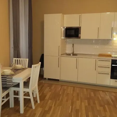 Apartment Vltavska F *