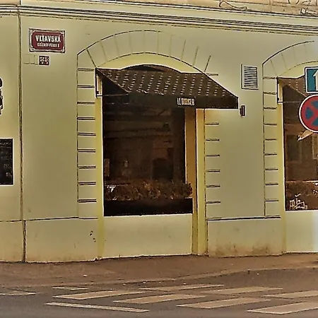 Not Possible To Book Vltavska F Апартаменты