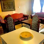 Not Possible To Book Vltavska F דירה פראג